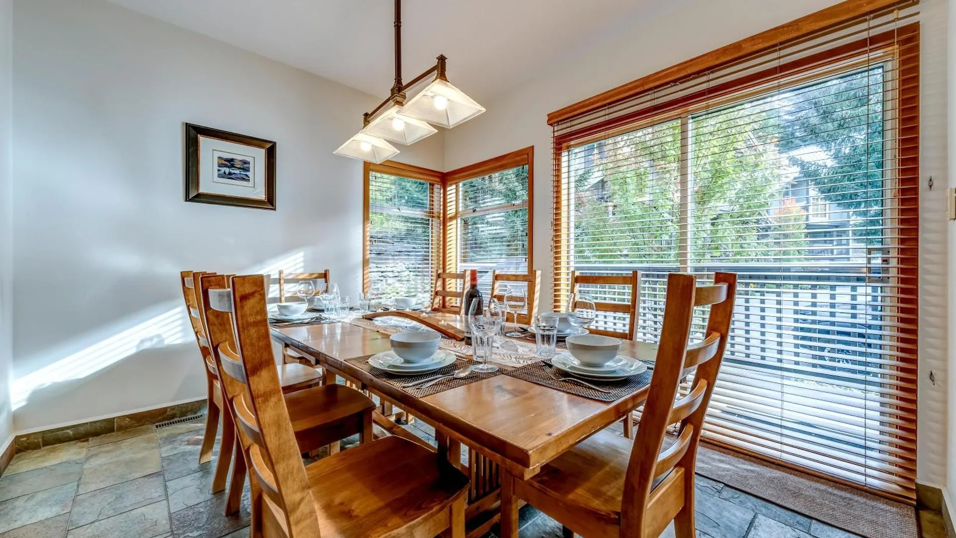Holiday home Snowy Creek 30 - Ski In Ski Out, Private Hot Tub, Short Walk To Whistler Village